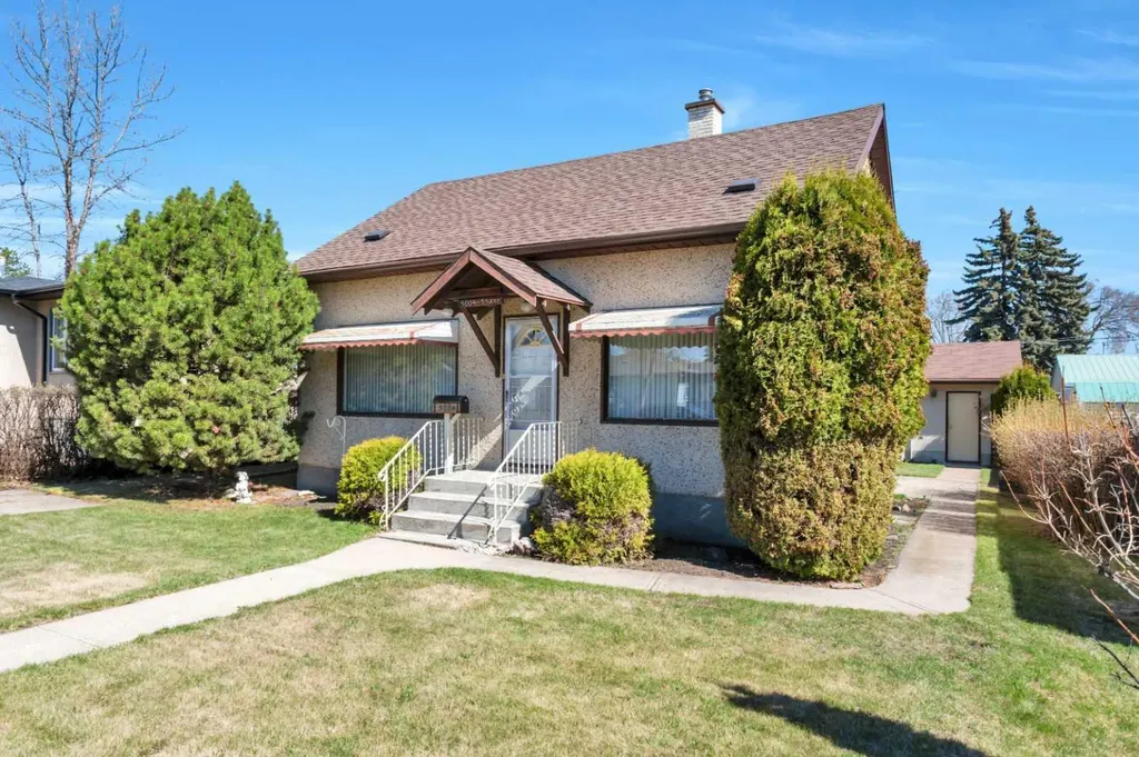 5004 55 Avenue Ponoka AB T4J 1H3