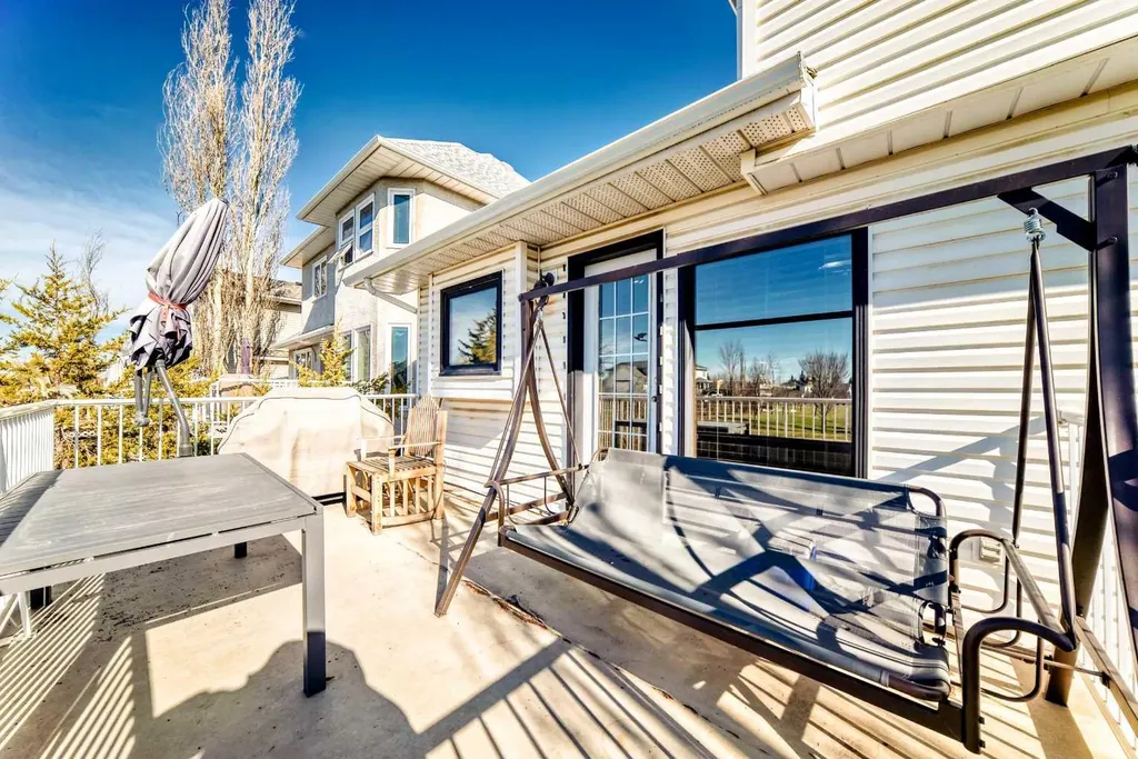 402 Citadel Hills Circle NW Calgary AB T3G 3V7