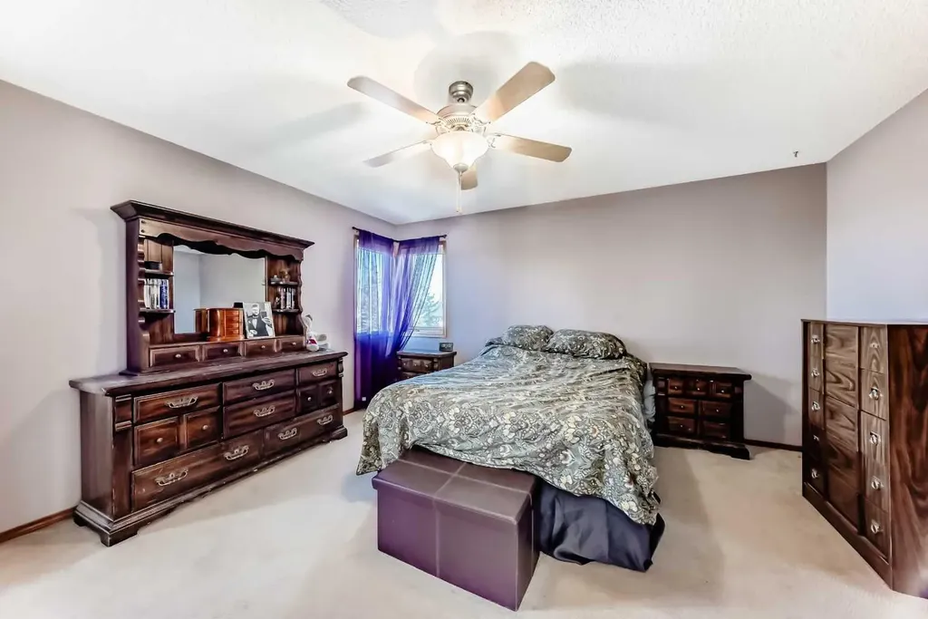 402 Citadel Hills Circle NW Calgary AB T3G 3V7