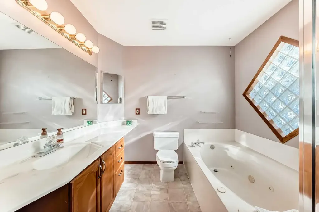 402 Citadel Hills Circle NW Calgary AB T3G 3V7