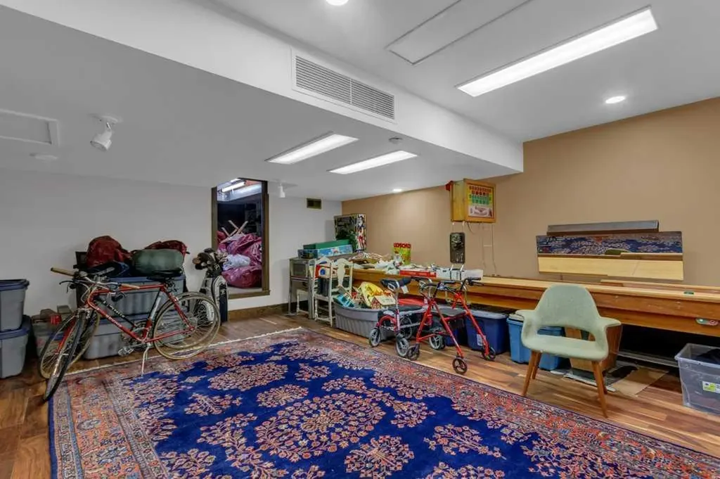 501 Buffalo Street Banff AB T1L 1A1