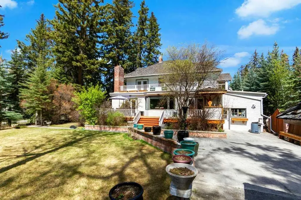 501 Buffalo Street Banff AB T1L 1A1