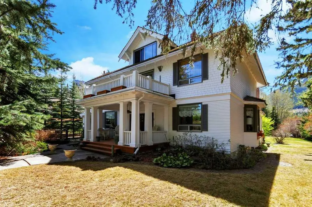 501 Buffalo Street Banff AB T1L 1A1