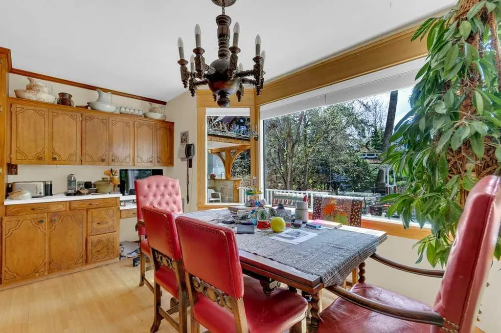 501 Buffalo Street Banff AB T1L 1A1