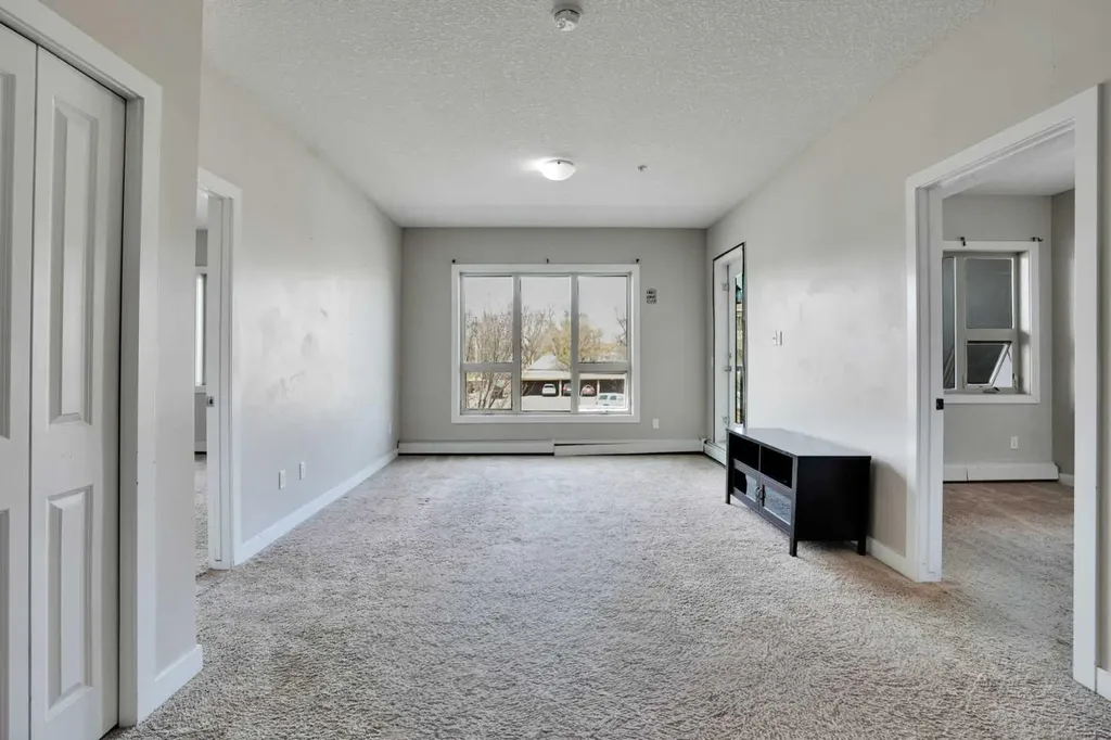 330 2nd Street W Brooks AB T1R 0E9