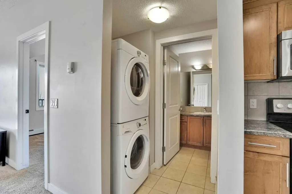 330 2nd Street W Brooks AB T1R 0E9