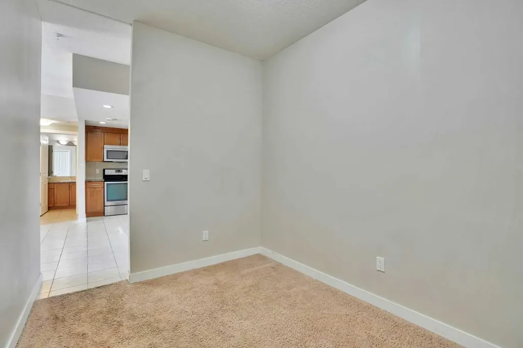 330 2nd Street W Brooks AB T1R 0E9