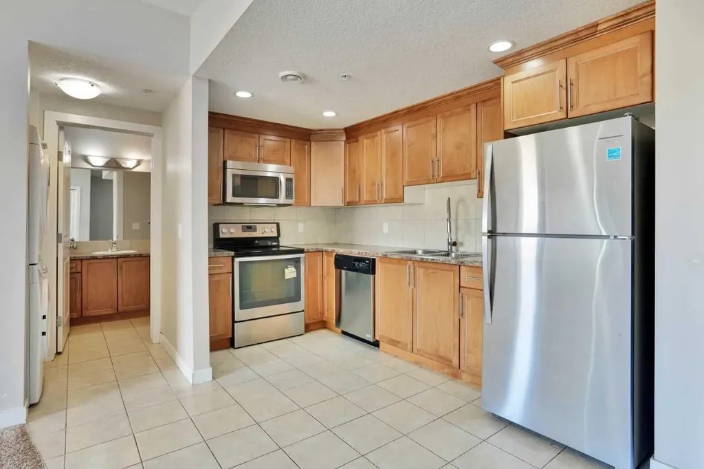 330 2nd Street W Brooks AB T1R 0E9