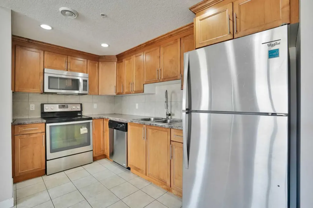 330 2nd Street W Brooks AB T1R 0E9