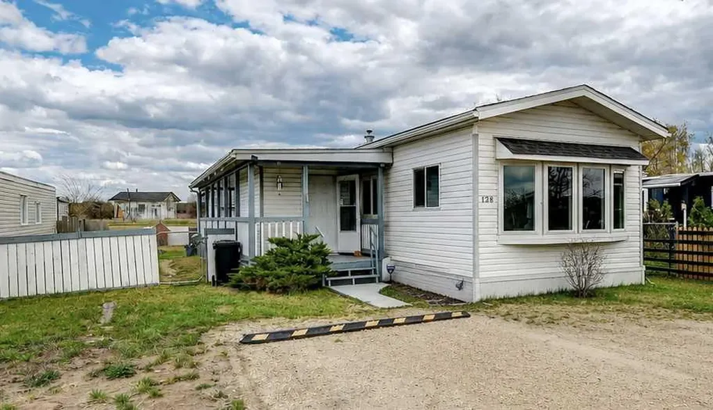 55037 714 Township Grande Prairie AB T8X4A9