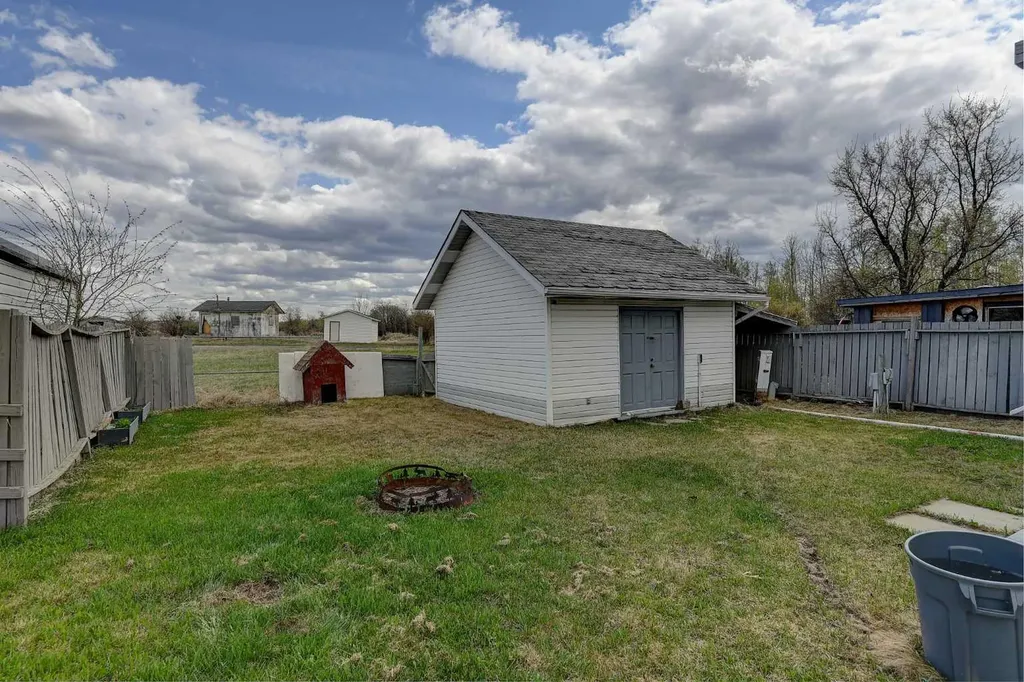 55037 714 Township Grande Prairie AB T8X4A9