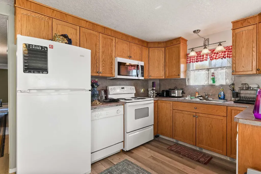 55037 714 Township Grande Prairie AB T8X4A9