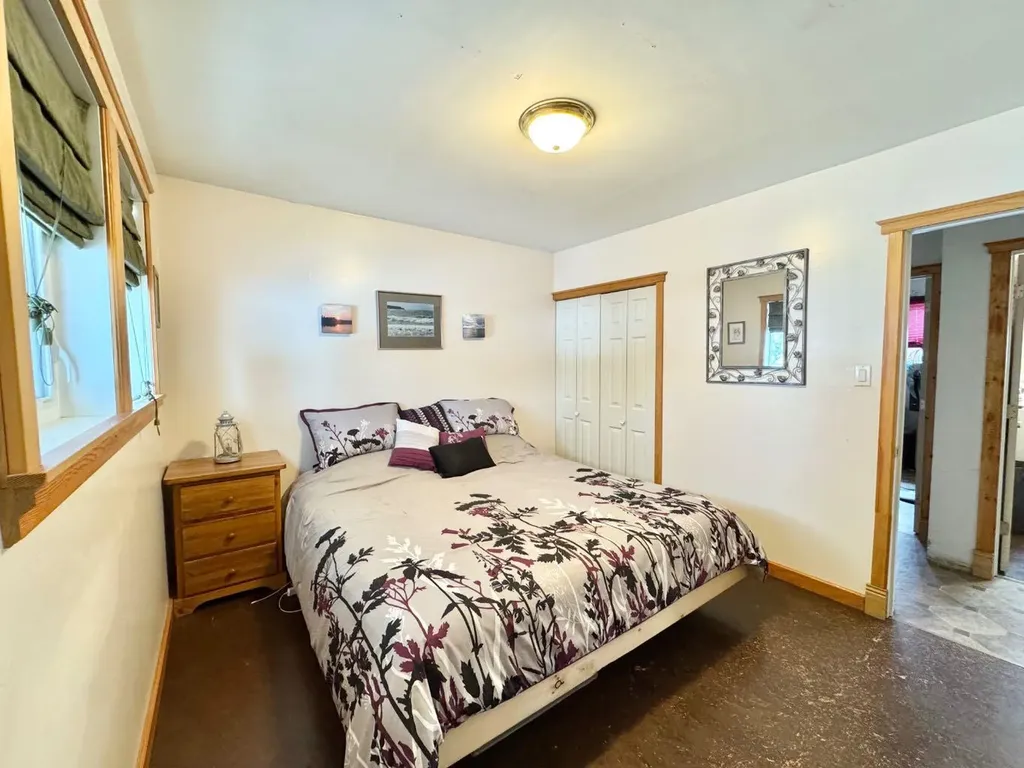 611 4 Avenue Fox Creek AB T0H 1P0