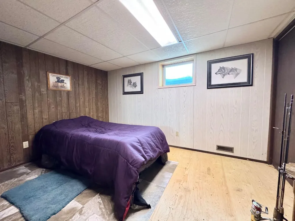 611 4 Avenue Fox Creek AB T0H 1P0