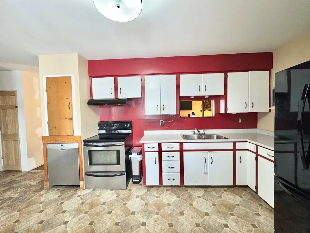 611 4 Avenue Fox Creek AB T0H 1P0