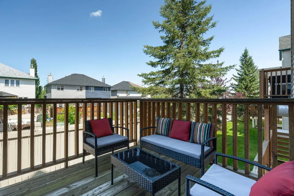 122 Bridlewood Lane SW Calgary AB T2Y3X8