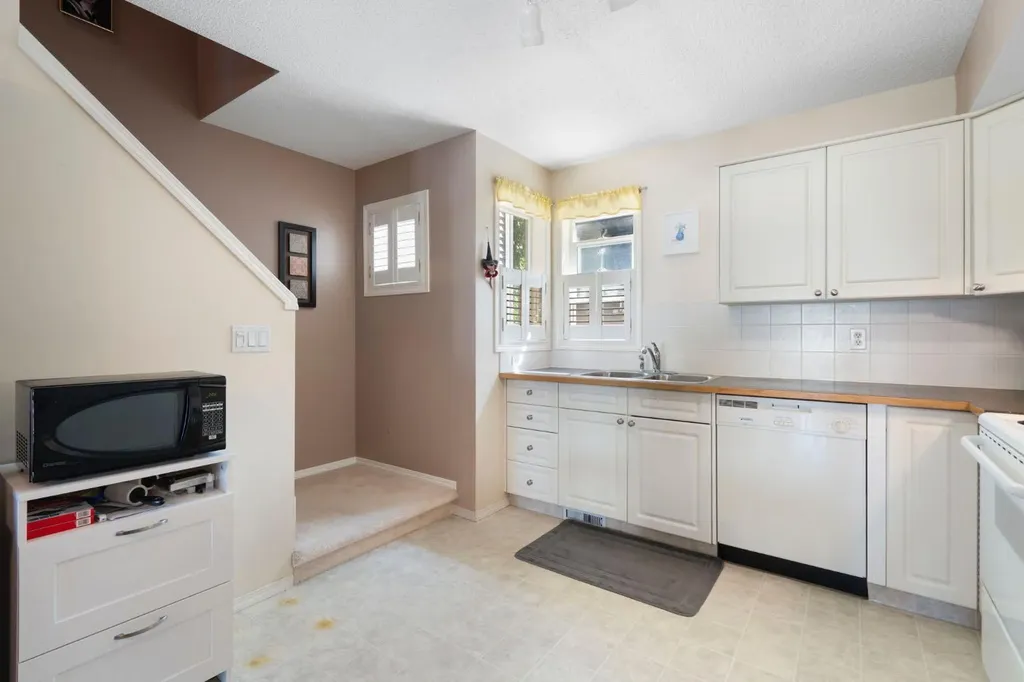 122 Bridlewood Lane SW Calgary AB T2Y3X8