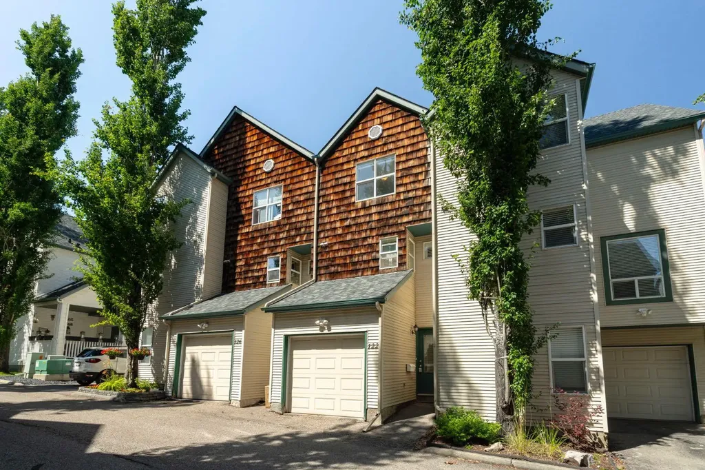 122 Bridlewood Lane SW Calgary AB T2Y3X8