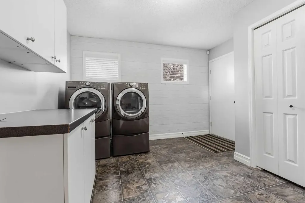 2 Pritchard Drive Whitecourt AB T7S 1B7