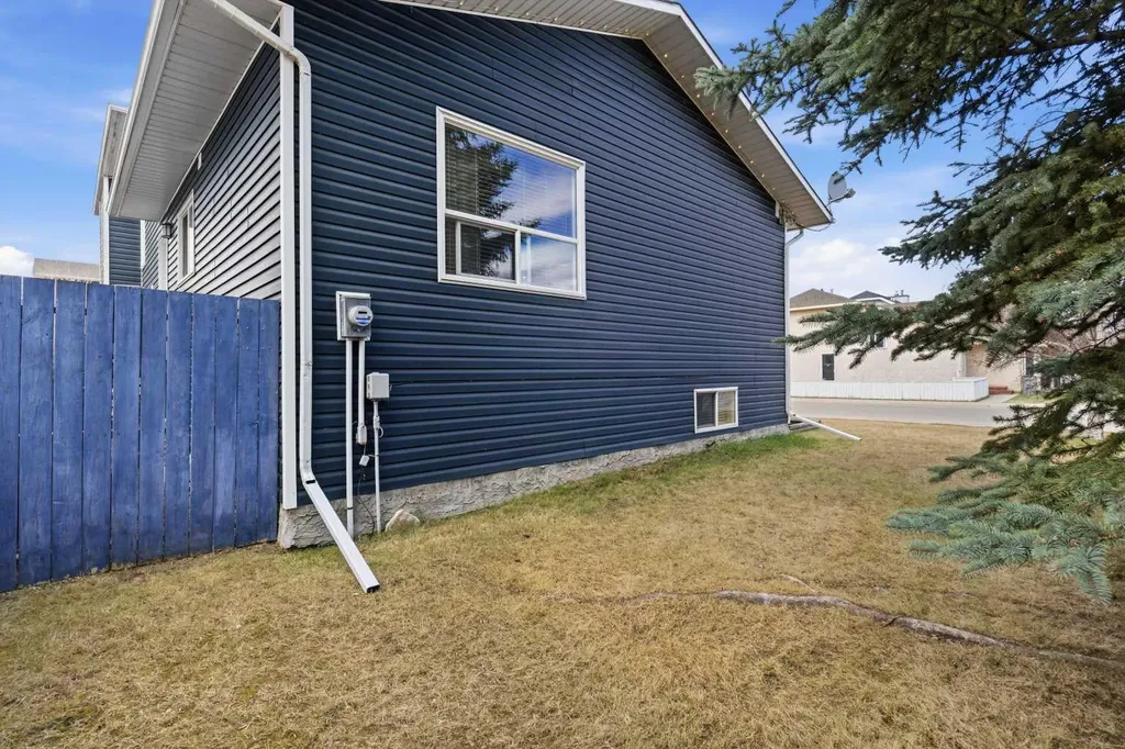 2 Pritchard Drive Whitecourt AB T7S 1B7