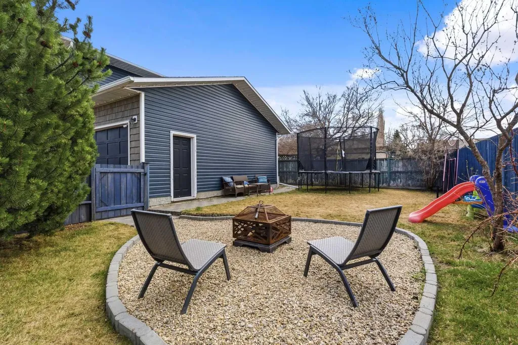 2 Pritchard Drive Whitecourt AB T7S 1B7