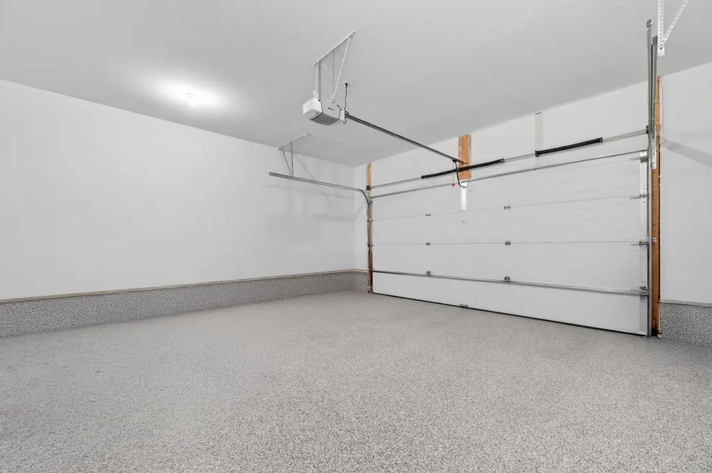46 Crestridge Bay SW Calgary AB T3B 6H2