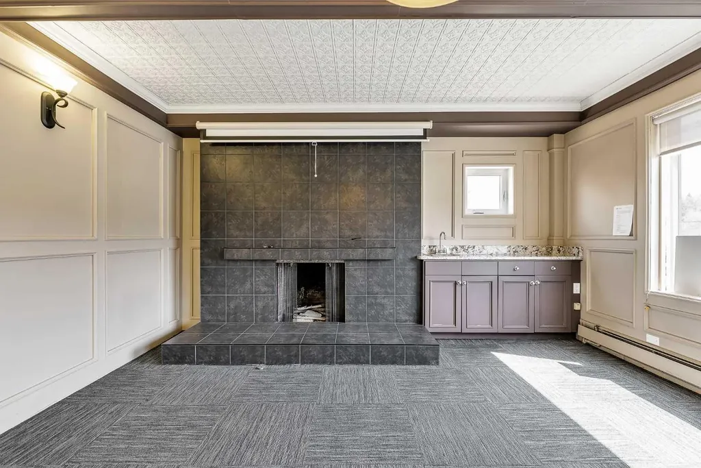 1850 14 Street SW Calgary AB T2T 3S9