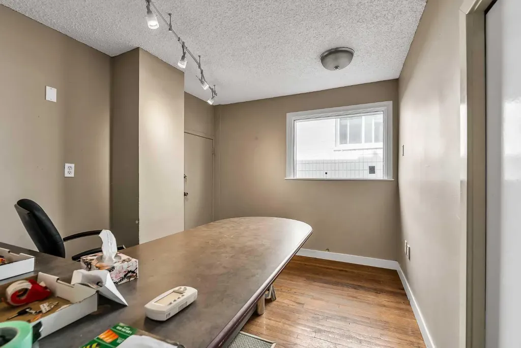 1850 14 Street SW Calgary AB T2T 3S9