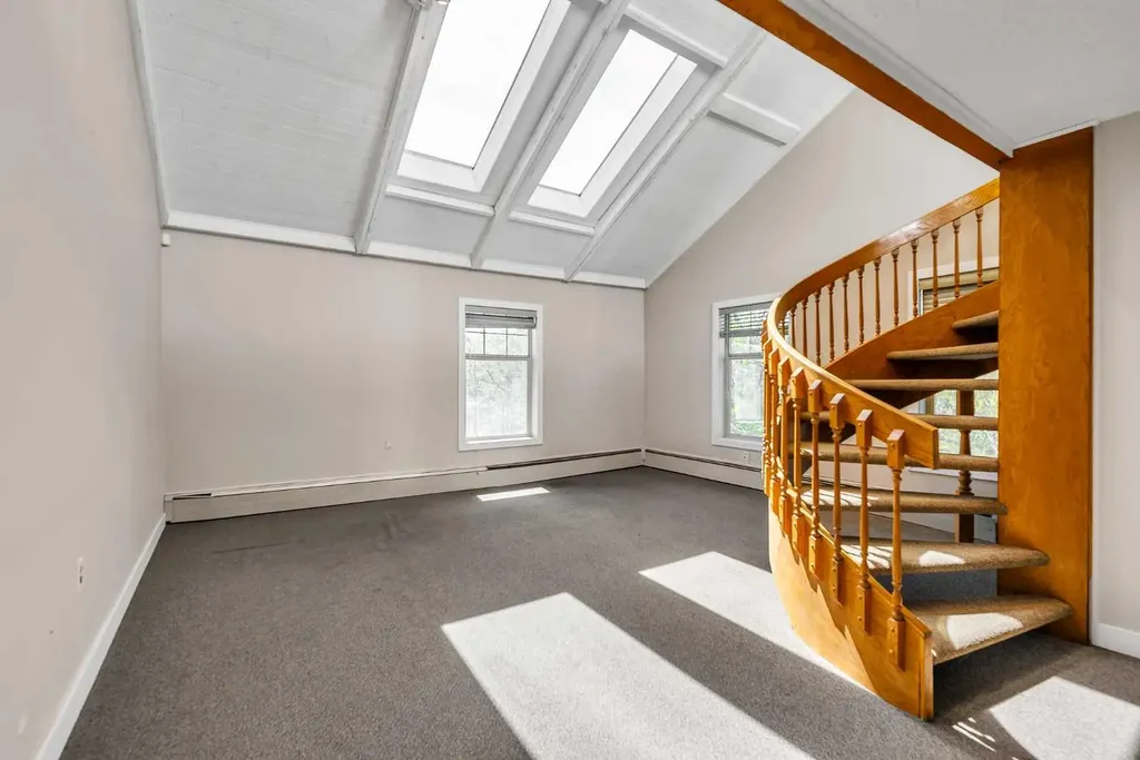 1850 14 Street SW Calgary AB T2T 3S9