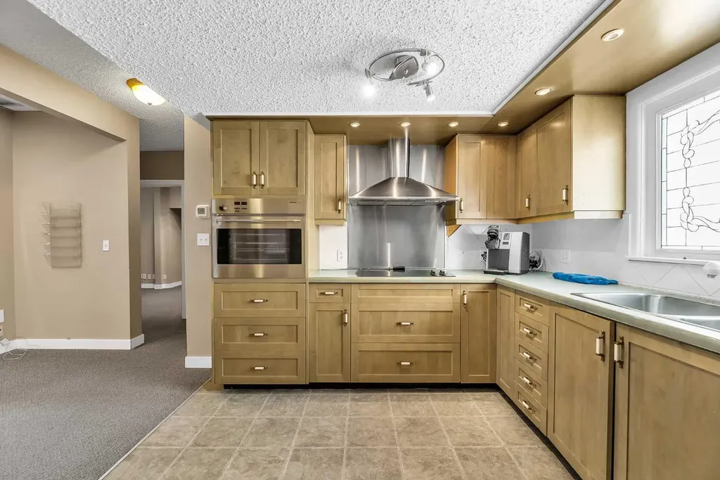1850 14 Street SW Calgary AB T2T 3S9
