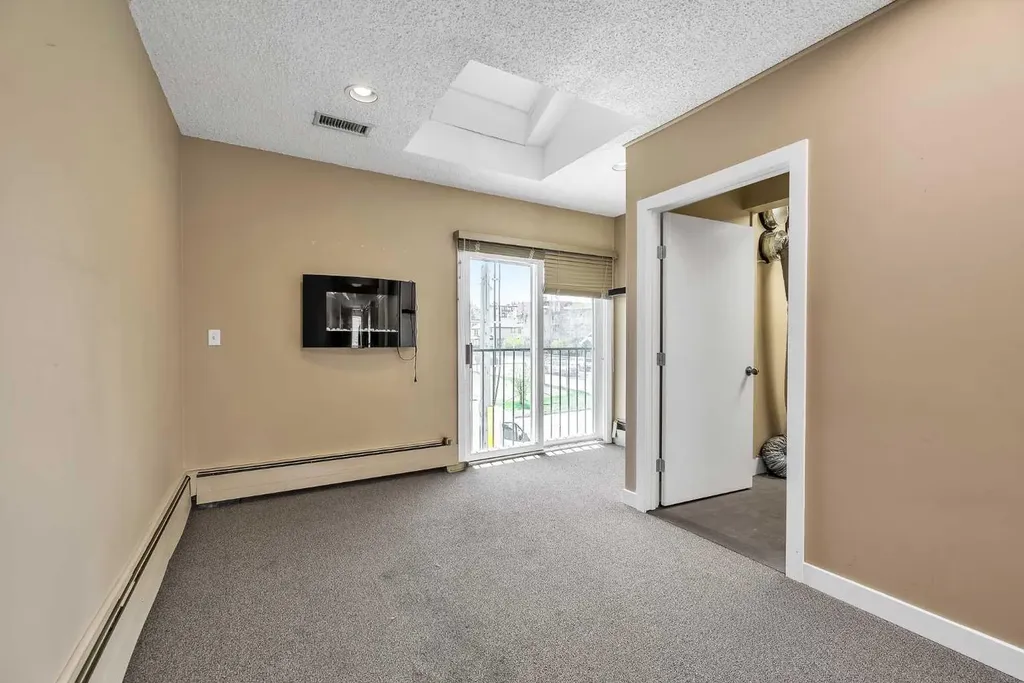 1850 14 Street SW Calgary AB T2T 3S9