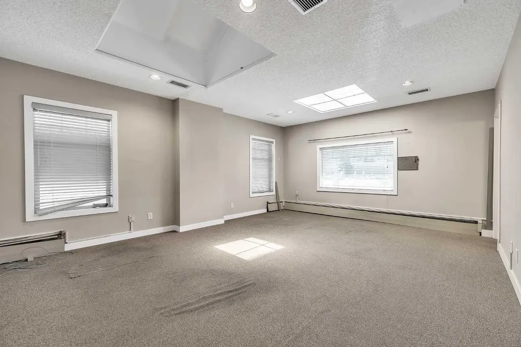 1850 14 Street SW Calgary AB T2T 3S9