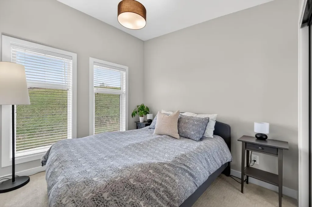 3088 85 Street SW Calgary AB T3H 4C4