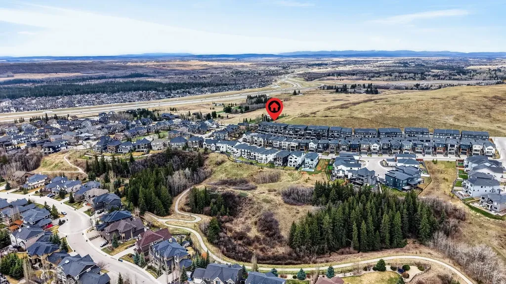 3088 85 Street SW Calgary AB T3H 4C4