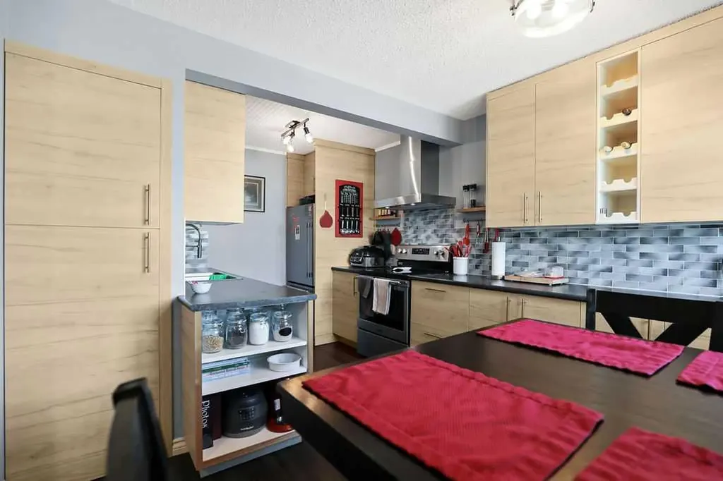 51 Big Hill Way SE Airdrie AB T4A 1M7