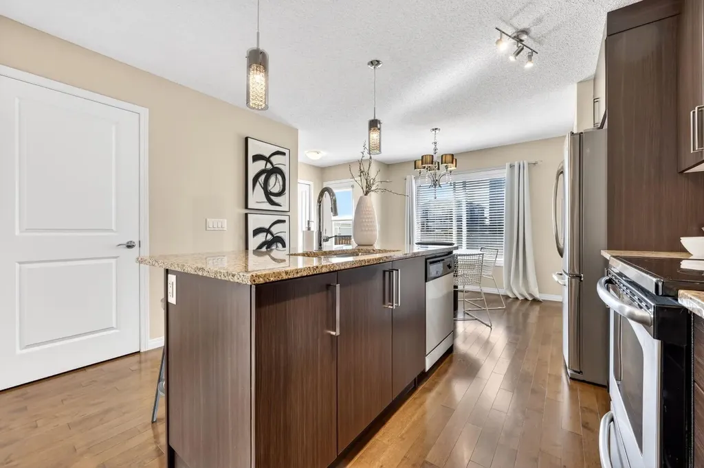 1901 Baywater Alley SW Airdrie AB T4B0T4