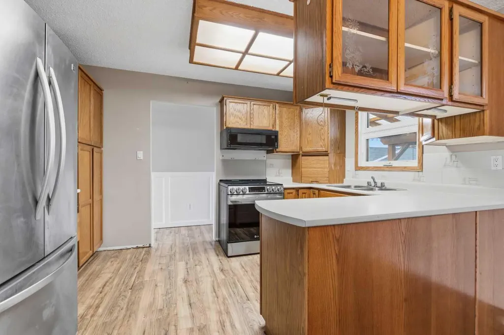 8 Isbister Avenue Swan Hills AB T0G 2C0