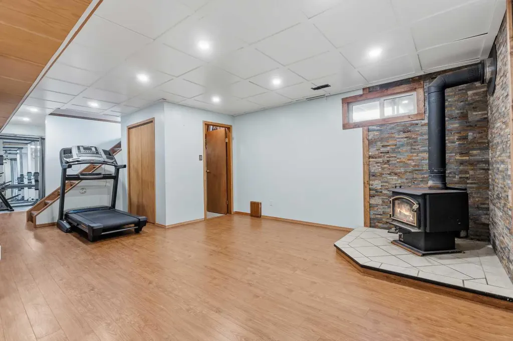 8 Isbister Avenue Swan Hills AB T0G 2C0