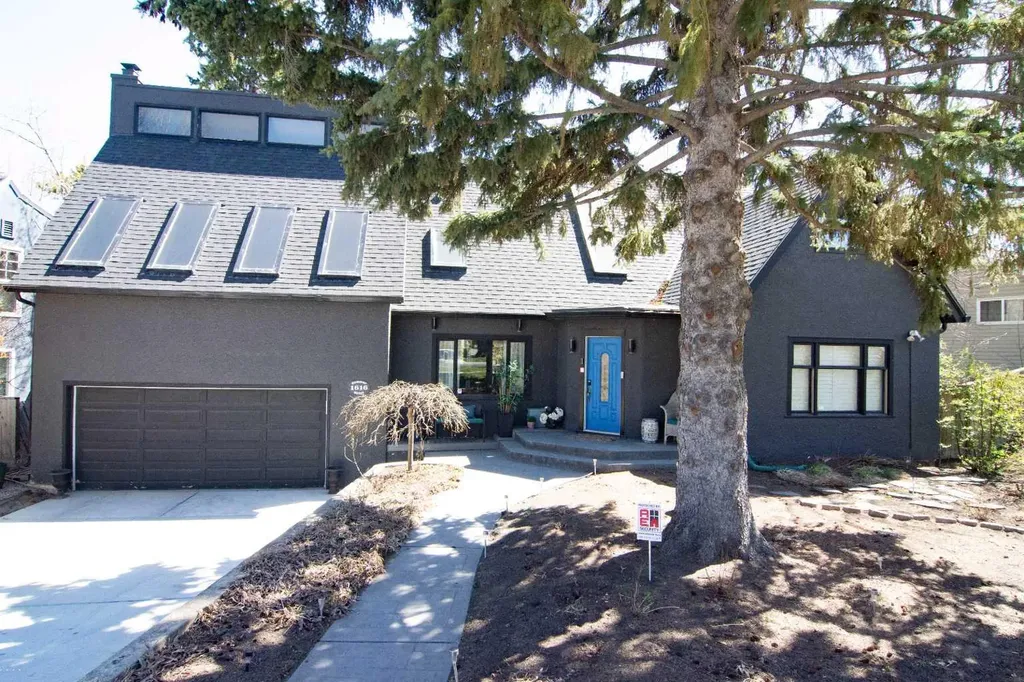 1616 Summer Street SW Calgary AB T3C2J6
