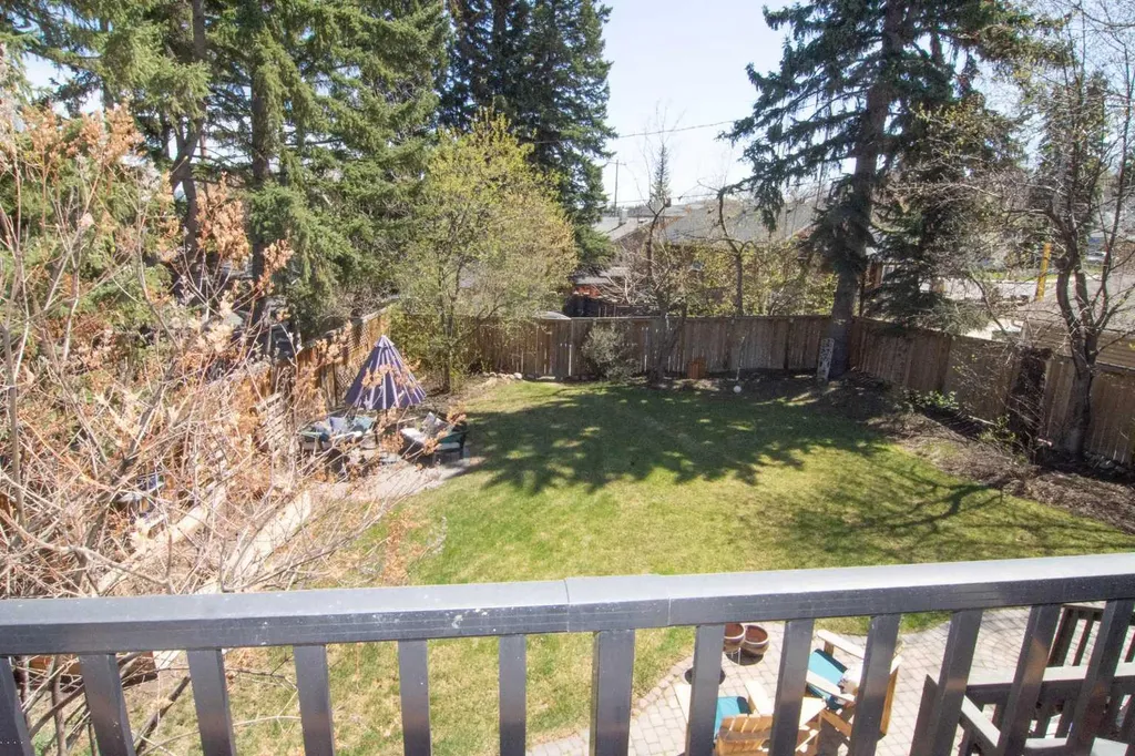 1616 Summer Street SW Calgary AB T3C2J6