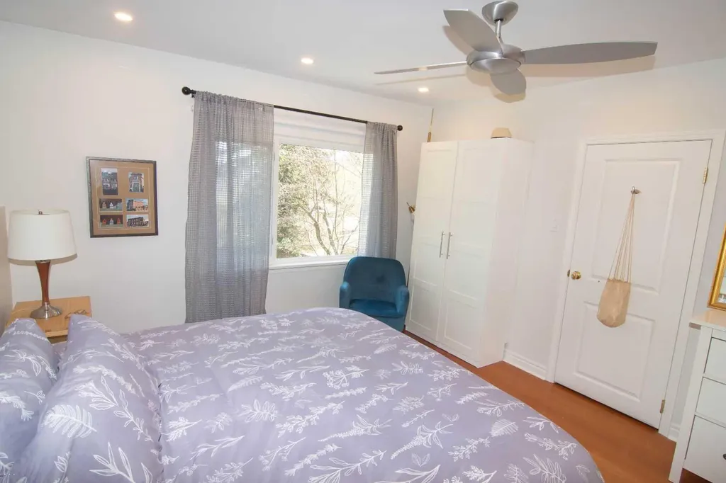 1616 Summer Street SW Calgary AB T3C2J6