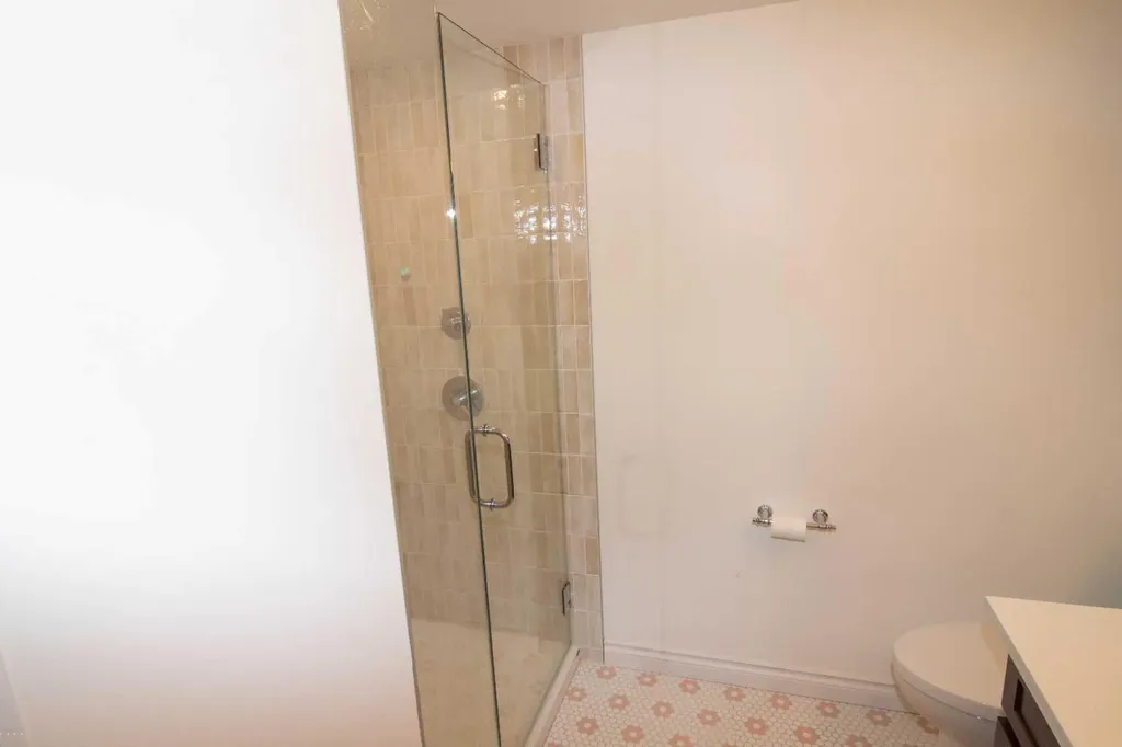 1616 Summer Street SW Calgary AB T3C2J6