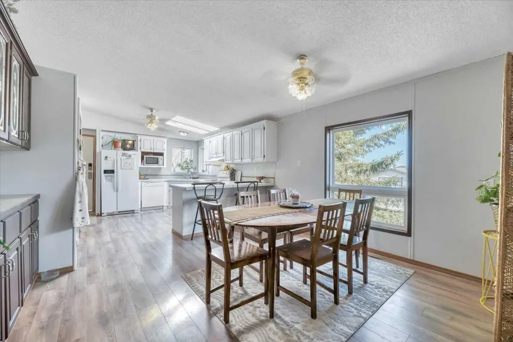 333 Nelson Road Carseland AB T0J0M0