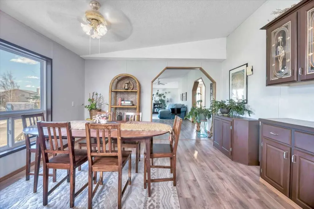 333 Nelson Road Carseland AB T0J0M0