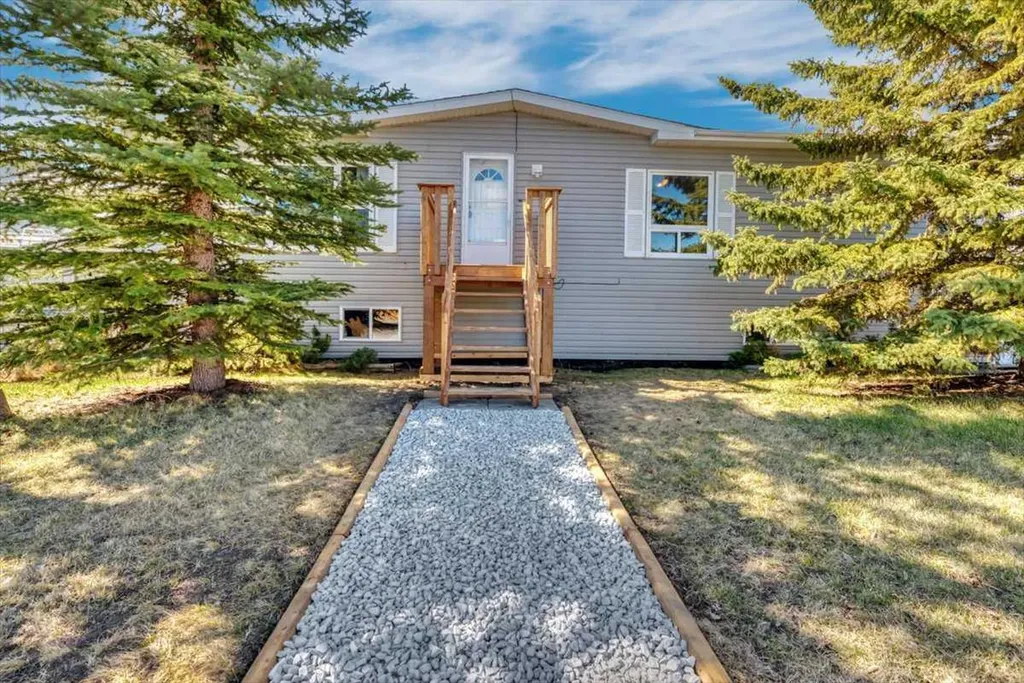 333 Nelson Road Carseland AB T0J0M0