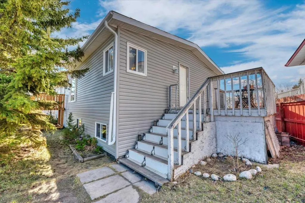333 Nelson Road Carseland AB T0J0M0