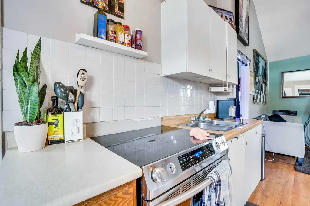434 Meredith Road NE Calgary AB T2E 5A6