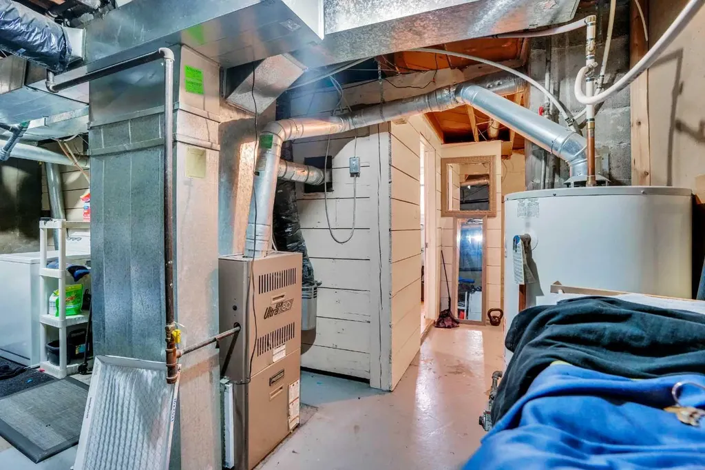 434 Meredith Road NE Calgary AB T2E 5A6