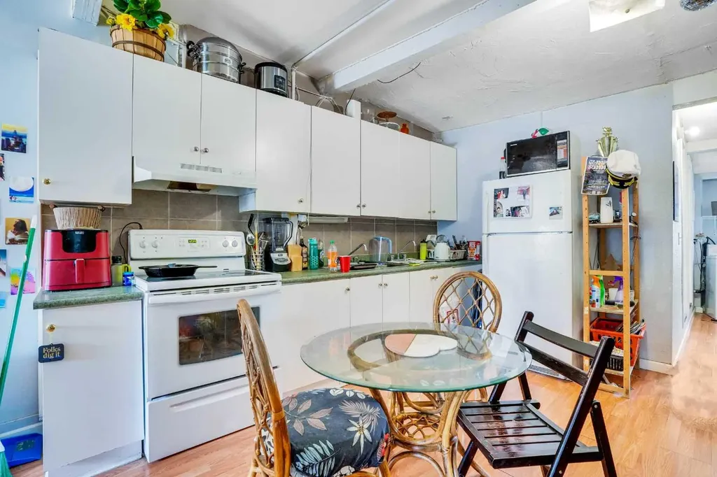 434 Meredith Road NE Calgary AB T2E 5A6