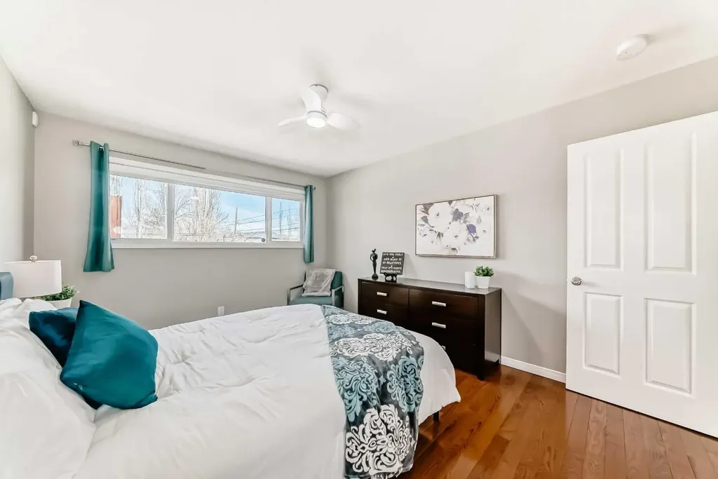 2212 4 Street NE Calgary AB T3E 4T9